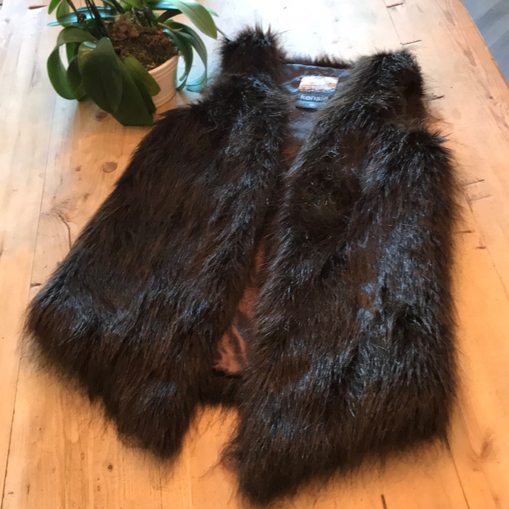 Kensie Chocolate Faux Fur Vest